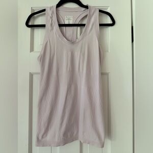 Athleta Light Pink Seamless Tank Top
Size Small